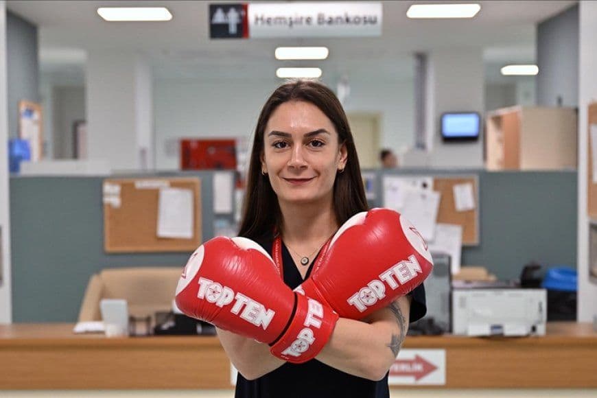 Duygu hemşire kick boksta, 4. dünya şampiyonluğuna hazırlanıyor
