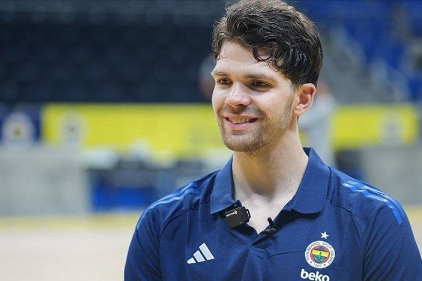 Tarık Biberovic'in hayali Fenerbahçe'yle THY Avrupa Ligi'ni kazanıp, NBA'e gitmek